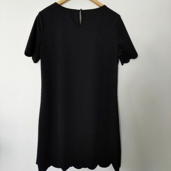 All Black Scalloped Edge Dress (XL) - Picture 5 of 8
